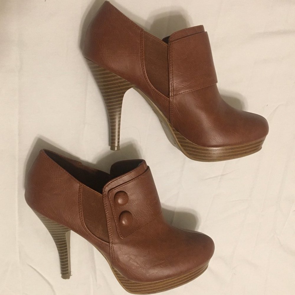 Fioni Booties